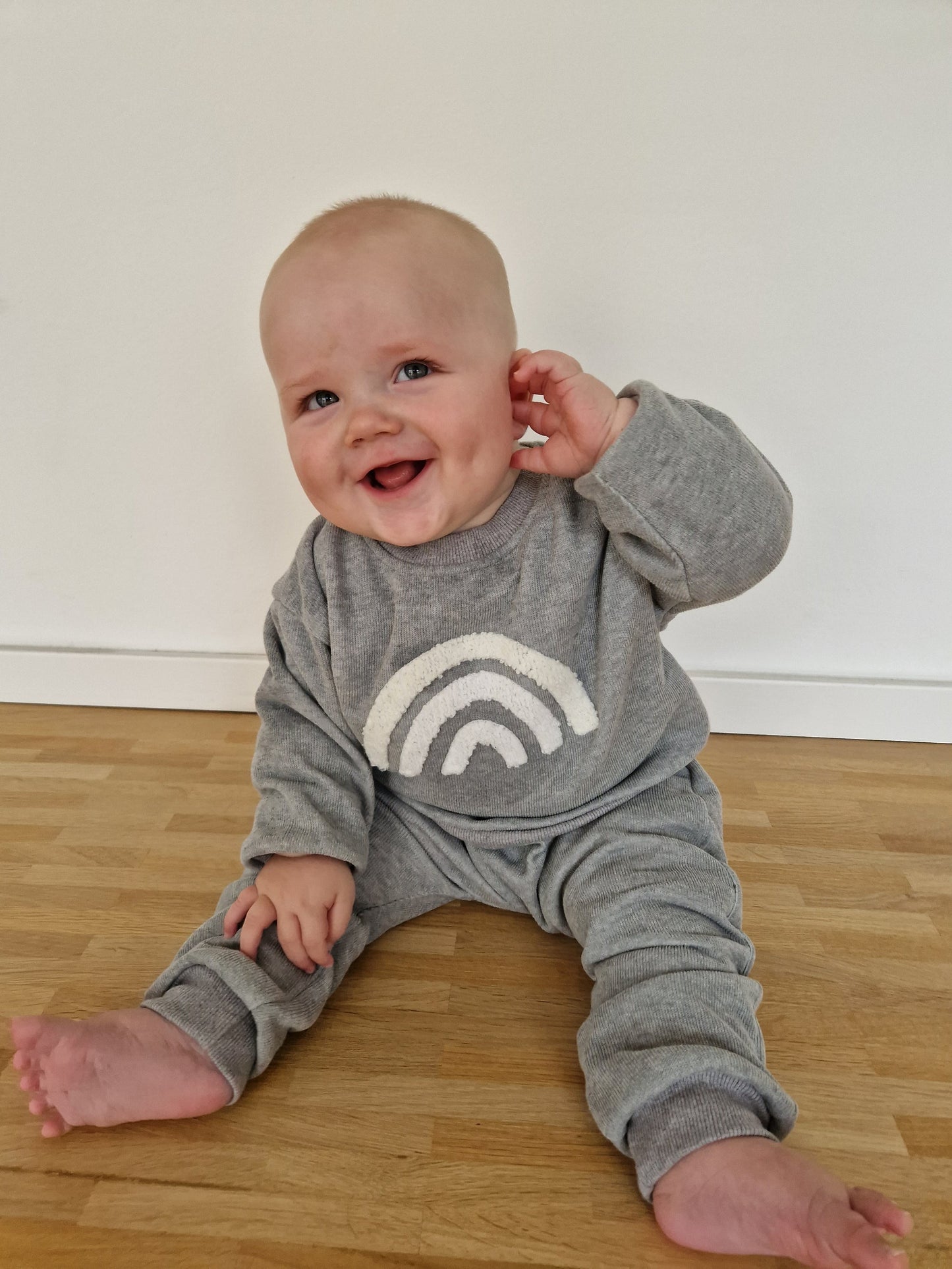 HAPPY BABY MATCHING SET