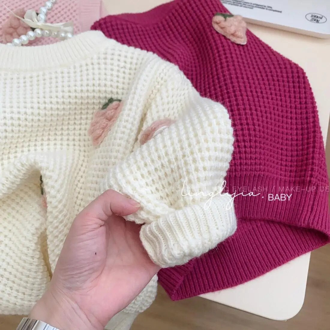 STRAWBERRY PULLOVER
