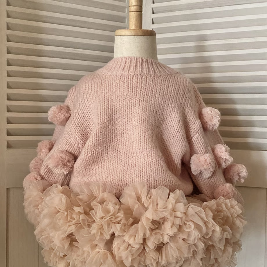 HEART SWEATER