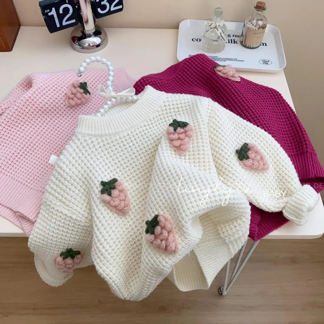 STRAWBERRY PULLOVER