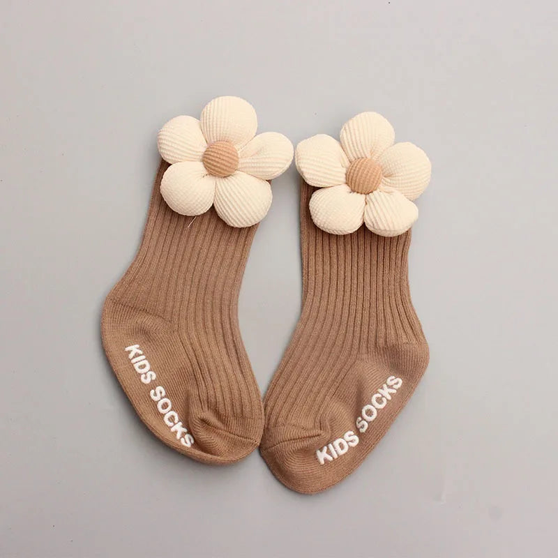 FLOWER HAT &amp; SOCK SET