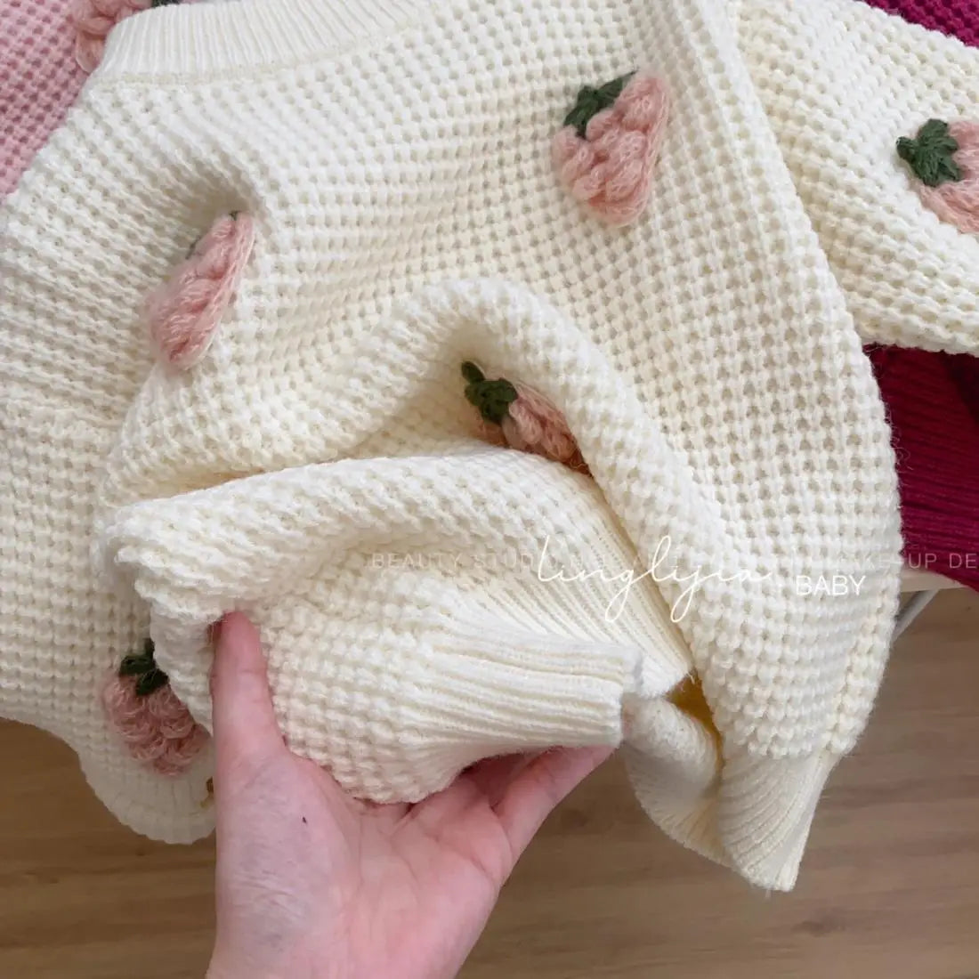 STRAWBERRY PULLOVER