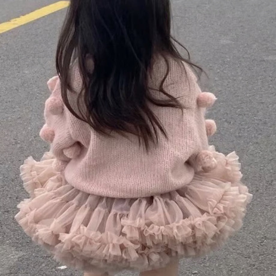 HEART SWEATER
