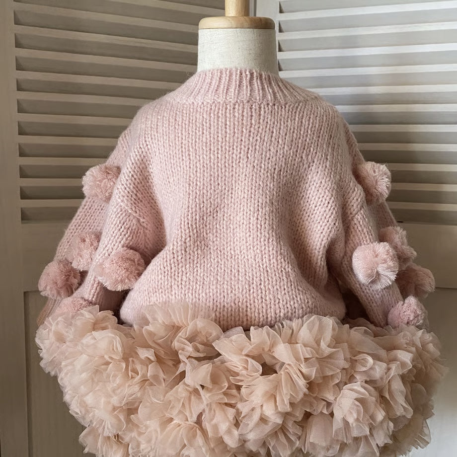 HEART SWEATER