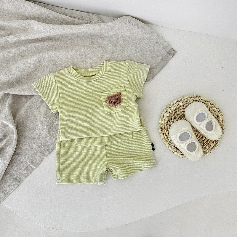 Set premium di pantaloncini e maglietta a coste con orsacchiotto 