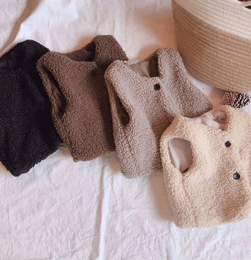 Faux shearling vest | cream