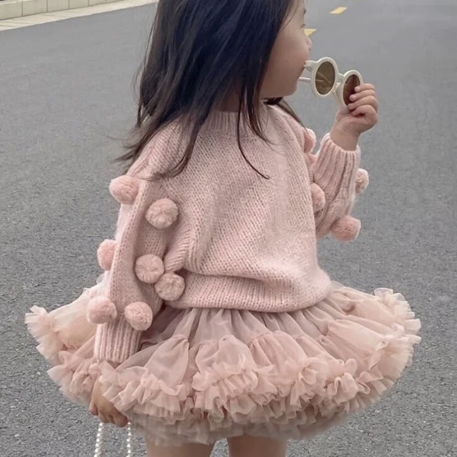 HEART SWEATER