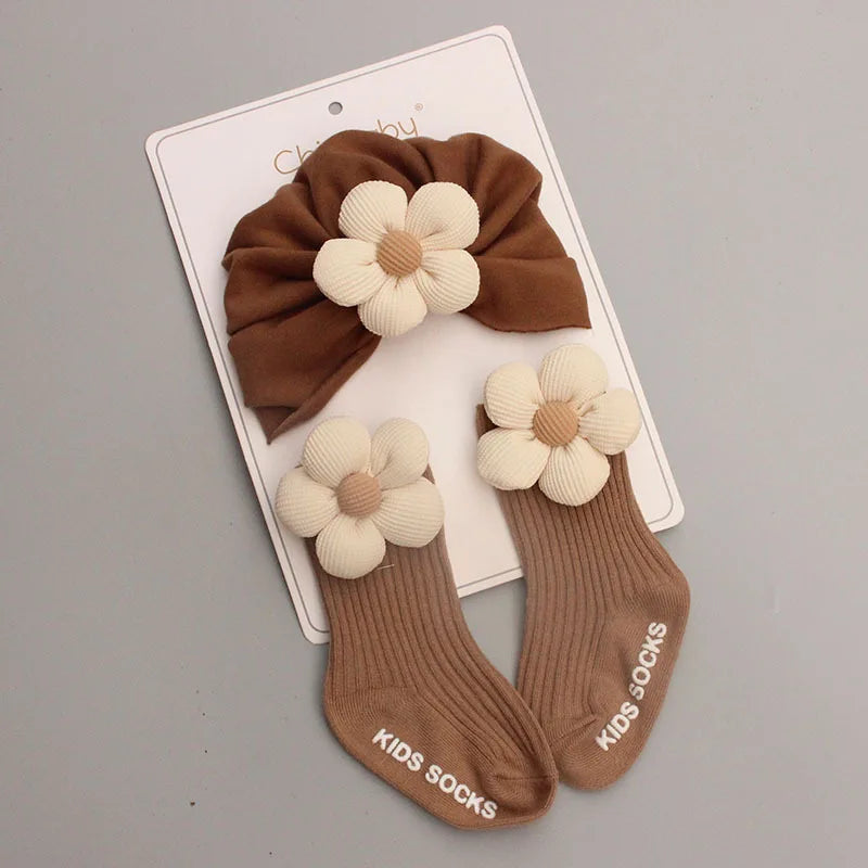 FLOWER HAT &amp; SOCK SET