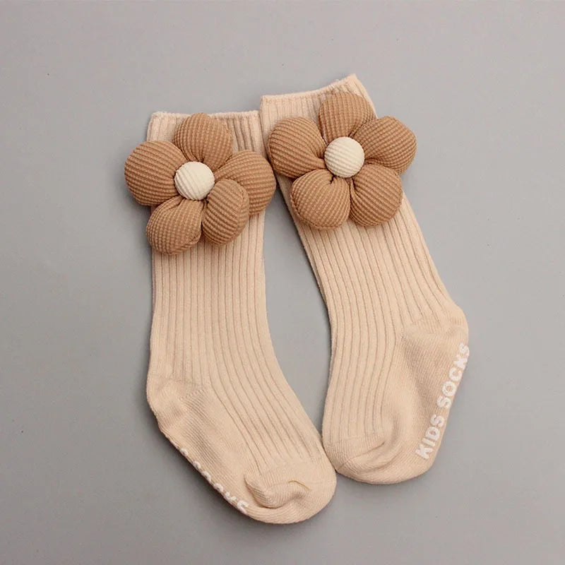 FLOWER HAT &amp; SOCK SET