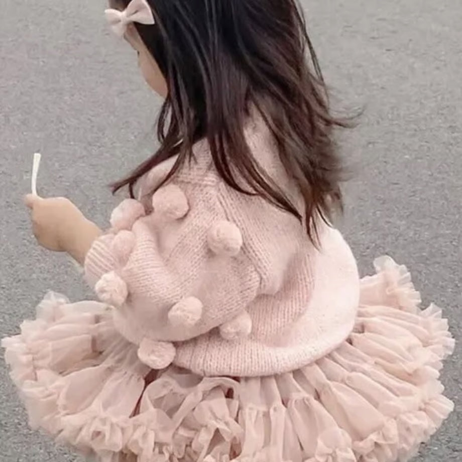 HEART SWEATER