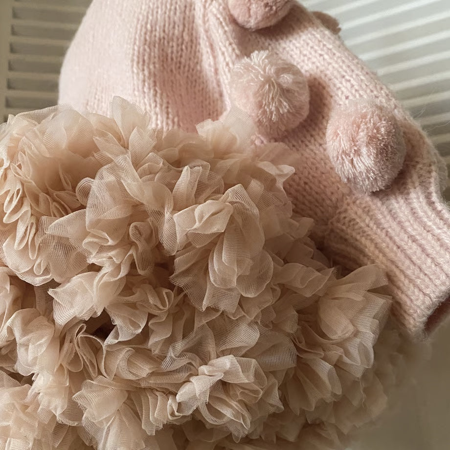 HEART SWEATER