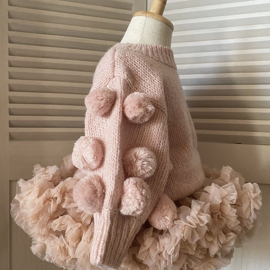 HEART SWEATER